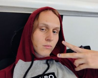 Ben - Needs an Apartment on iROOMit or a Room