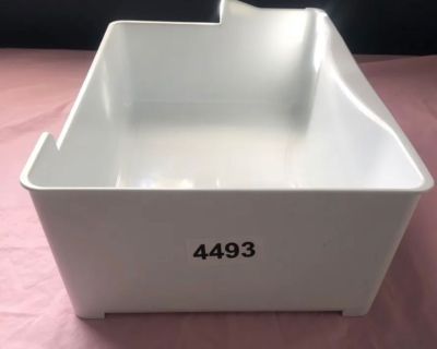 LG Freezer Ice Bin Model #(LFX28968ST/01  Part # MJS625918