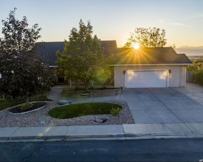 8 Bedroom 4BA 3860 ft Furnished Single Family Home For Rent in Cedar Hills, UT