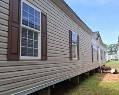 5 Bedroom 2BA 1960 ft Mobile Home For Sale in Loxley, AL