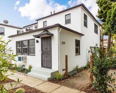 2728 Arizona Ave APT 1. Rare vacancy, great central Santa Monica location, in the university streets. 2 bedroom, 1 bath, townhouse unit with private garage and lots of charm. This wonderful apartment is located in a privately managed 6-unit building, no huge complexes to deal with. Remodeled several years ago with a new kitchen, new bath, refinished original hardwood floors, appliances, new hea...