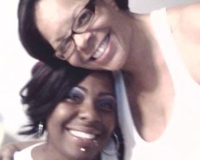 $1,000 /month. Age: 41 * Smoker?: No * Any pets?: No * Occupation: Student * Interests: music, reading, travelling, hiking, sports, food, working out, dancing, gym, beach, exercise, netflix, swimming, walking, concerts * Gender: Female. Non-smoking room preferred. Pets are fine. No preference specified. Looking in: All Orange County. Ok . I ll try this again. I am a middle aged female college s...