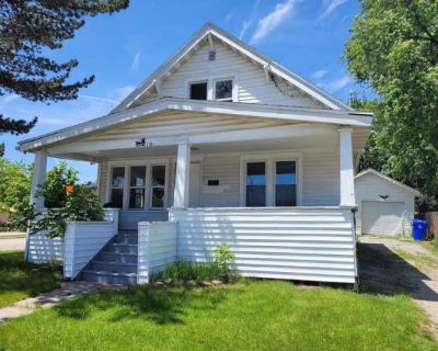 1101 Lawe Street. image_url. On-site laundry Garage Some paid utils Property Amenities on-site laundry parking garage. 3 Bedroom. 1.5 Bathroom. 1296 ft