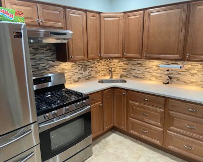 2 Bedroom 1BA 1780 ft Condo For Rent in Jersey City, NJ