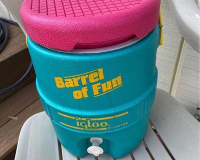 2 Gallon Dispensing Cooler - Barrel Of Fun