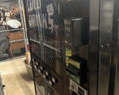 Dixie Narco 501E Electronic Soda Cold Drink Vending Machine For Sale in Florida!