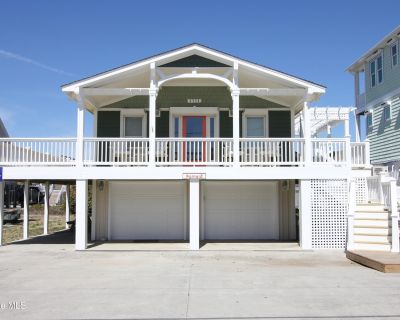 3 Bedroom 3BA 1441 ft Apartment For Rent in Surf City, NC