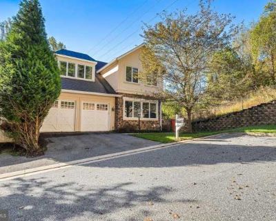 4 Bedroom 5BA 0 ft Apartment For Rent in Towson, MD