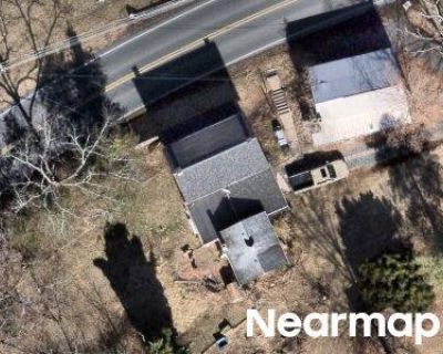 5 Bed 2.0 Bath Preforeclosure Property in Kintnersville, PA 18930 - Church Hill Rd