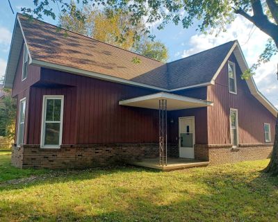 4 Bedroom 2BA 2260 ft Single Family House For Sale in Troy, IN