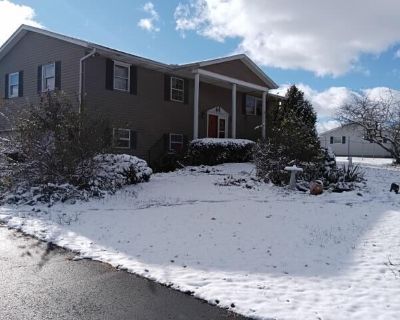 4 Bedroom 2BA 2800 ft Single Family House For Sale in Bellefontaine, OH