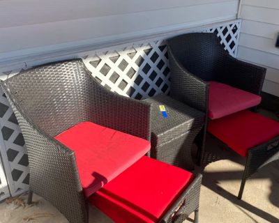 BY 953: Patio Seating Group