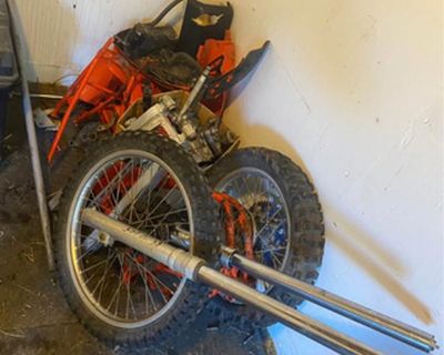 1984 cr125 parts lot or project bike