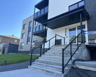 5 Bedroom 1076 ft Apartment For Rent in Laval (administrative region), QC