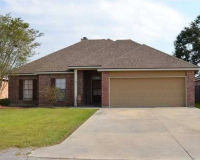3 Bedroom 2BA 1600 ft Apartment For Rent in Lafayette County, LA