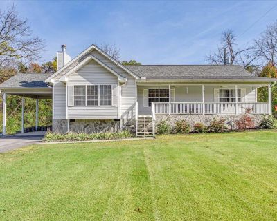 3 Bedroom 2BA 1496 ft Single Family House For Sale in Sevierville, TN