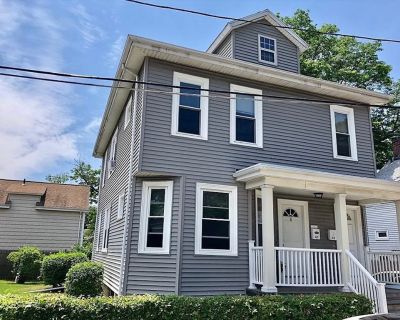 1 Bedroom 1BA 800 ft Apartment For Rent in Medford, MA