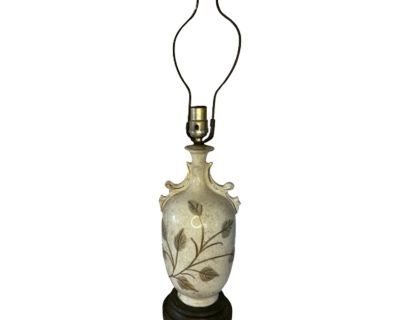 Mid 20th Century Hand Painted Fern/Leaves Porcelain Table Lamp Urn on Brass Base