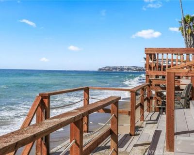 2106 ft Duplex For Sale in DANA POINT, CA