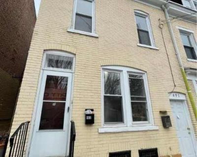 403 N 8th Street. Home to multiple colleges and a revitalized downtown, you'll love this charming, historic town. Garage Property Amenities parking garage. 4 Bedroom. 1 Bathroom. 1200 ft