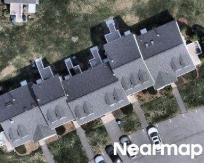 2 Bed 1.0 Bath Preforeclosure Property in Tewksbury, MA 01876 - Merrimack Meadows Ln