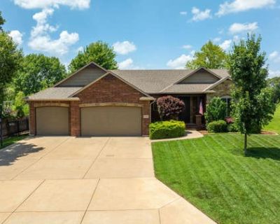 4 Bedroom 3BA 2728 ft Single Family Home For Sale in AUGUSTA, KS