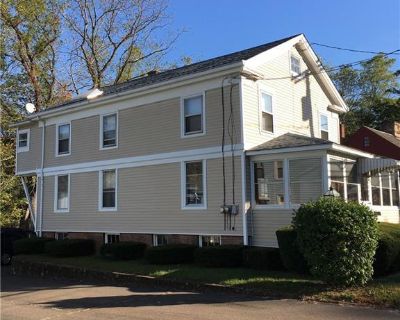 2 Bedroom 1BA 816 ft Apartment For Rent in Branford, CT