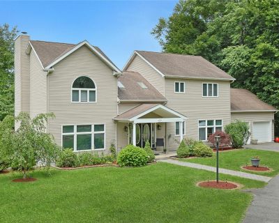 3 Bedroom 2BA 2970 ft Single Family House For Sale in Cortlandt Manor, NY