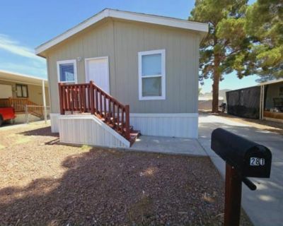 2 Bedroom 2BA 880 ft Mobile Home For Rent in Las Vegas, NV