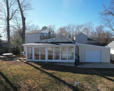 2 Bedroom 1BA 806 ft Single Family House For Sale in Monticello, IN