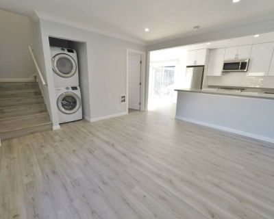 1033 60th Street - 1033-03. To book a tour, please inquire on this listing and you will receive a link to schedule. If you found us on Craigslist, please schedule your tour here: http://showinghotline.com/lc/b9c47b1076 Located in the desirable NOBE neighborhood of North Oakland, the spacious 1,000 sq. ft. townhome is available for immediate move-in at $2,875 per month! The advertised rent inclu...