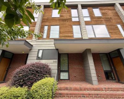 **OFFERING WAIVED APPLICATION FEES** Premier 2BD, 2.5BA Downtown Raleigh Townhome in a Prime Location with Skyline Views of the City. The second-biggest city in the state, Raleigh's vibe is energetic and innovative. In unit laundry Patio / balcony Hardwood floors Pet friendly Garage Stainless steel Unit Amenities air conditioning garbage disposal hardwood floors in unit laundry microwave oven p...