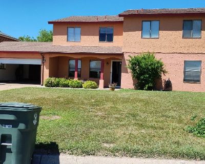 3 Bedroom Duplex, in Treasure Hills