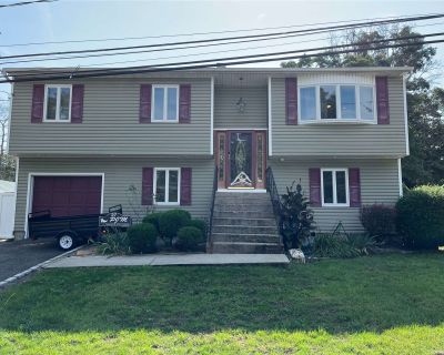 3 Bedroom 2BA 7841 ft Apartment For Rent in Ronkonkoma, NY