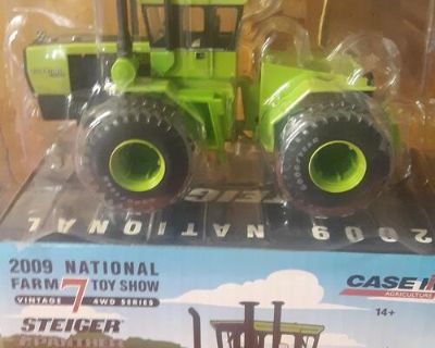 1/32 scale Steiger Panther national farm show tractor, nib, km325