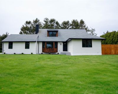 4 Bedroom 3BA 2372 ft Apartment For Rent in Southampton, NY