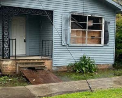 2 Bedroom 1BA 790 ft Single Family Home For Sale in BATON ROUGE, LA