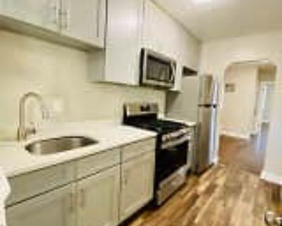 2 Bedroom 1BA 1100 ft² Apartment For Rent in Washington, DC 1809 18th Street Southeast