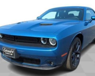2022 Dodge Challenger SXT