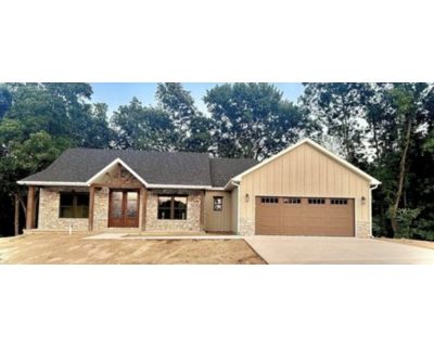 3 Bedroom 2BA 1728 ft² Residential For Sale in Boonville, MO