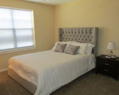 Furnished Room for Rent in 1 Bedroom 1.0 BA Apartment in Nashua, New Hampshire