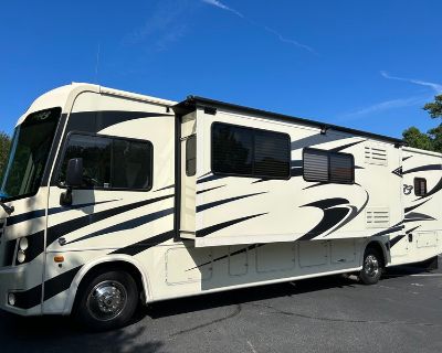 2019 Forest River 33DS For Sale by Owner in Woodstock, Georgia