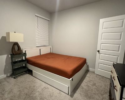 Total rooms: 4. Deposit: $350.00 * Utilities included?: Yes * Fees apply?: No. References are not required. No preference. Smoking is allowed. Couples are welcome. Age preference: 18 - 70. Furnishings: Furnished * Parking: Yes * Garage: Yes * Yard/patio: Yes * Balcony/roof terrace: Yes * Disabled access: No * Living room: shared * Broadband included: Yes. Availability Available Now Minimum term...