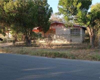2 Bedroom 1BA 792 ft Single Family House For Sale in McAllen, TX