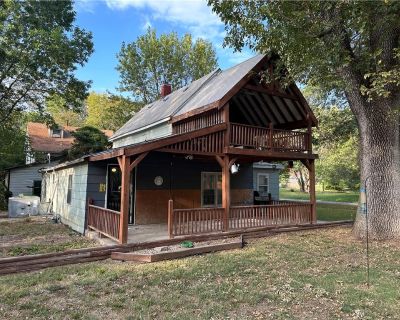 2 Bedroom 1BA 1285 ft Single Family House For Sale in Pleasanton, KS