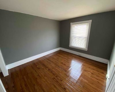 Furnished Room for Rent - Enchanting and Newly Renovated One Bedroom Apartme