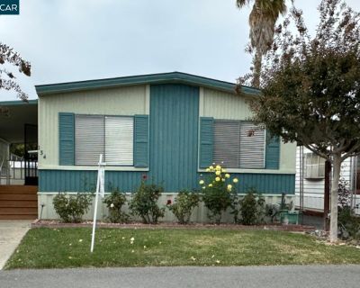 2 Bedroom 2BA 1344 ft Mobile Home For Sale in PITTSBURG, CA