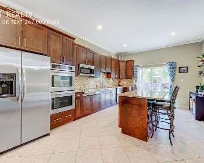 4 Bedroom 3BA 1905 ft Single-family home For Rent in Philadelphia, PA