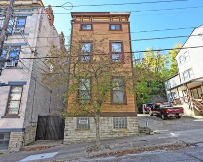 19 W Hollister Street. Property for Rent in Cincinnati, OH for $3,875 with 5 bedrooms and 3 full baths, 1 half bath. This 2,080 square foot property was built in 1880 on a lot size of 0.056.. Steps to Campus, the ultimate student setup with 3 floors of space, 5 bed, 3 full baths, 2 kitchens, and multiple living rooms & quiet study rooms make this hoe perfect for focused students and social grou...