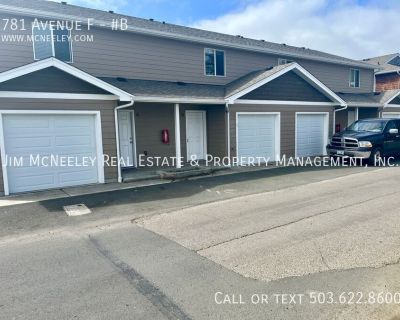 2 Bedroom 2.5BA 1125 ft Pet-Friendly Condo For Rent in Seaside, OR